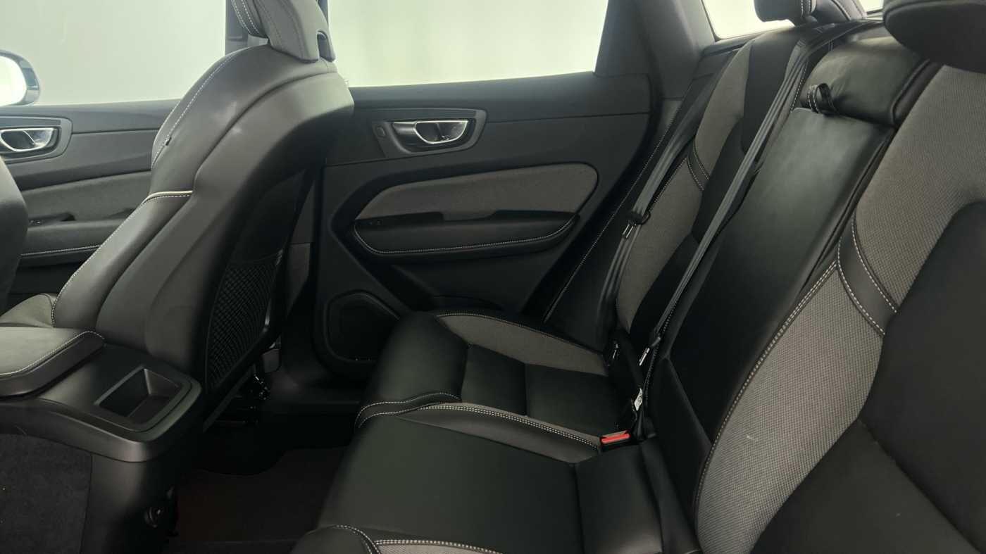 Used Volvo XC60 2021 for sale - 77672958: Photo 7