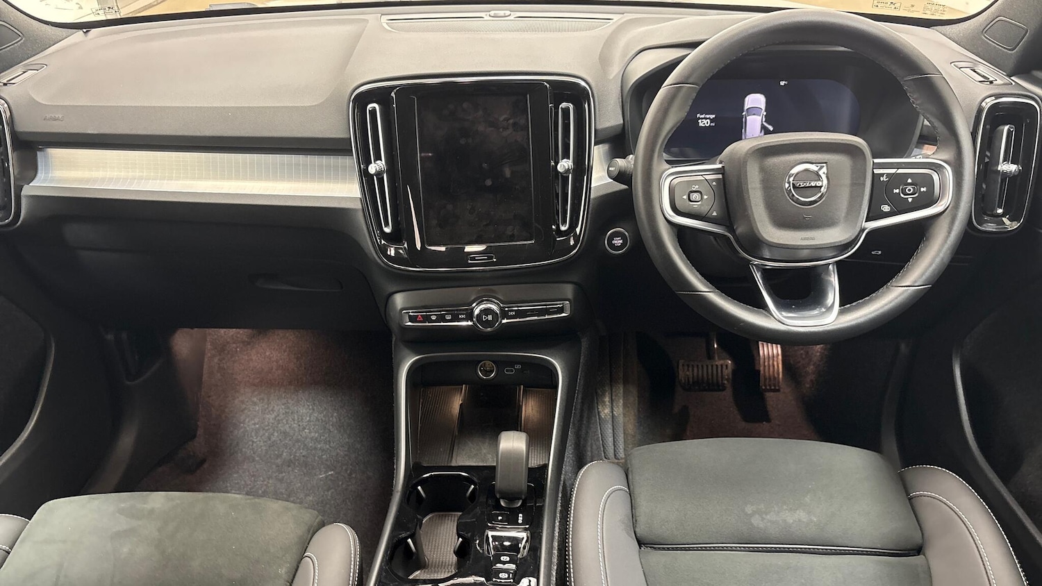 Used Volvo XC40 2025 for sale - 77723195: Photo 10