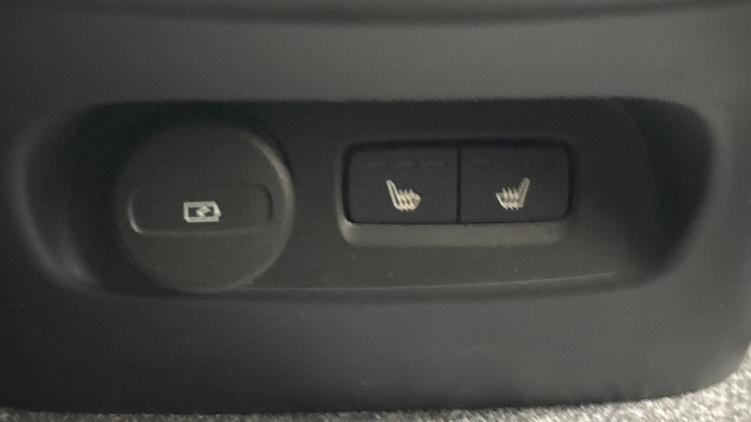 Used Volvo XC40 2025 for sale - 77723195: Photo 17