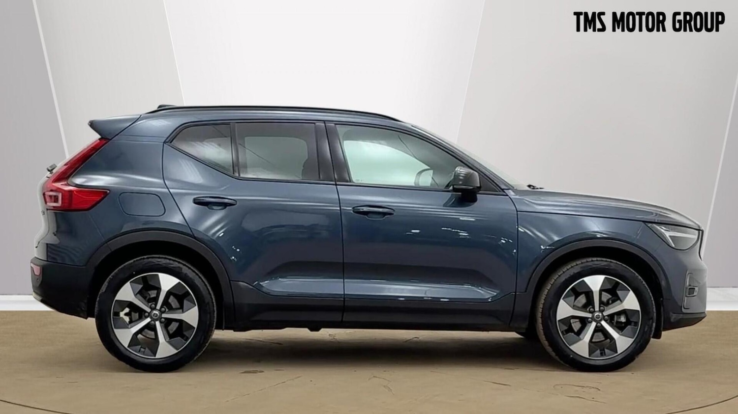 Used Volvo XC40 2025 for sale - 77723195: Photo 2