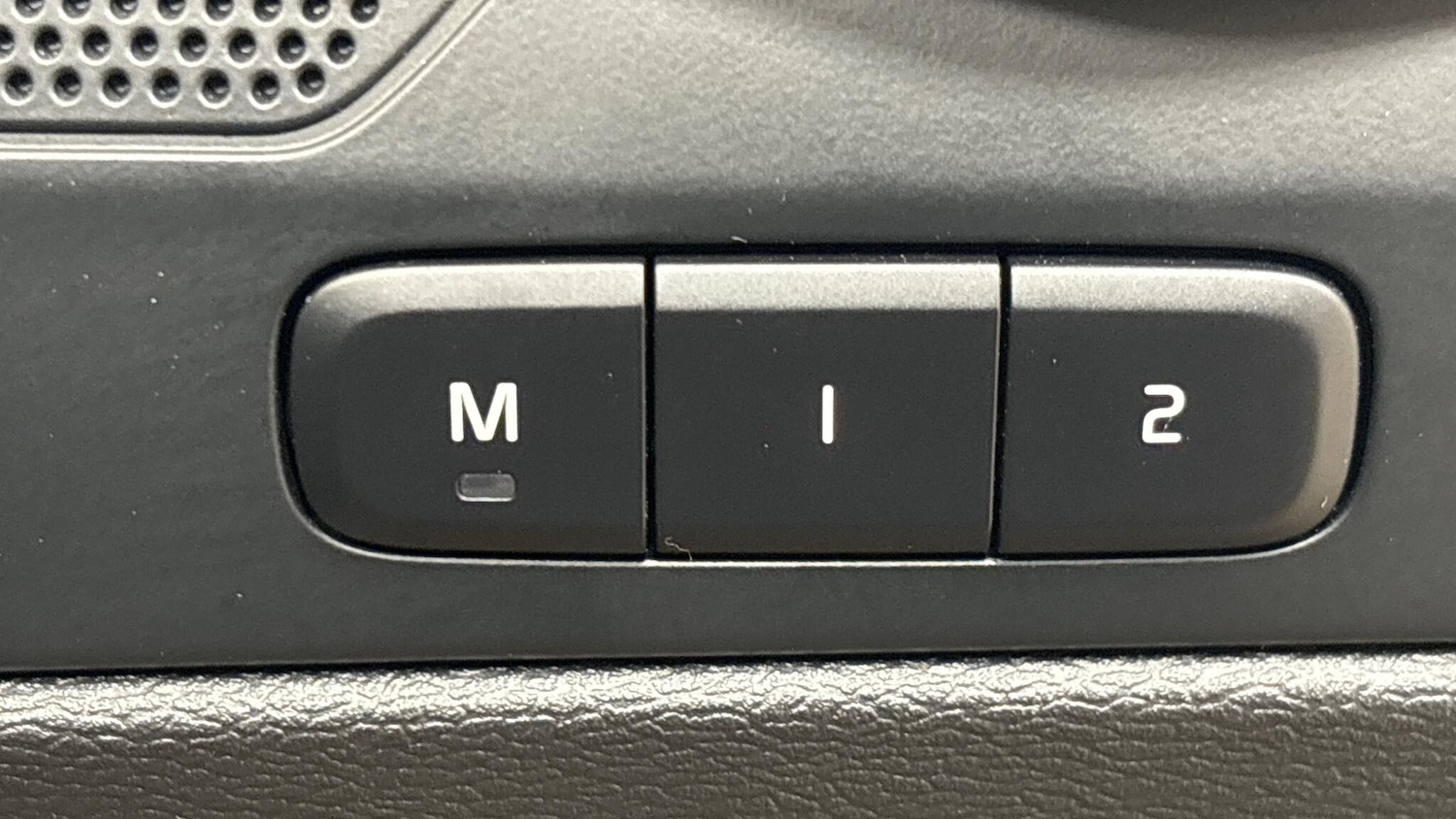 Used Volvo XC40 2025 for sale - 77723195: Photo 25