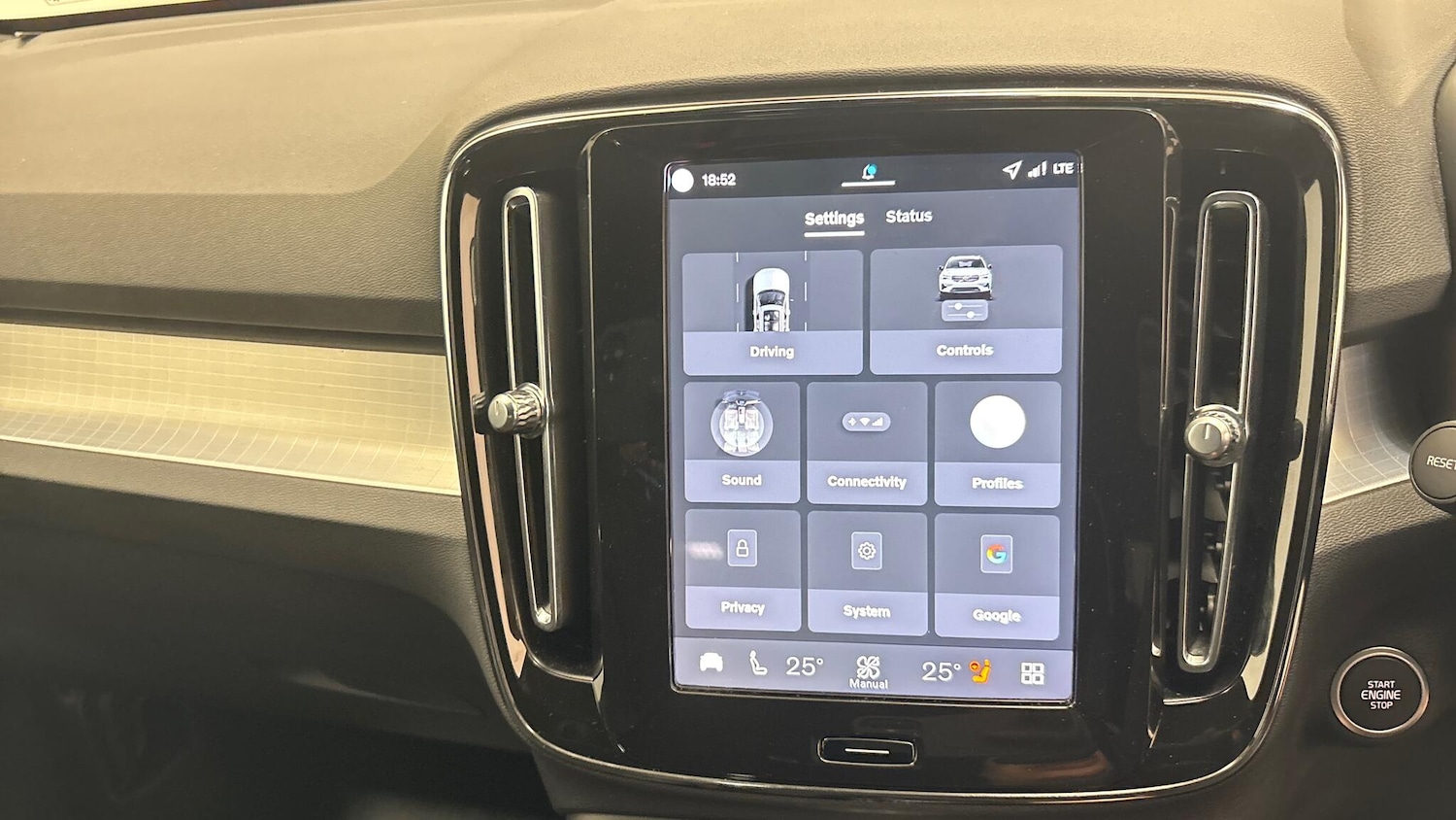 Used Volvo XC40 2025 for sale - 77723195: Photo 34