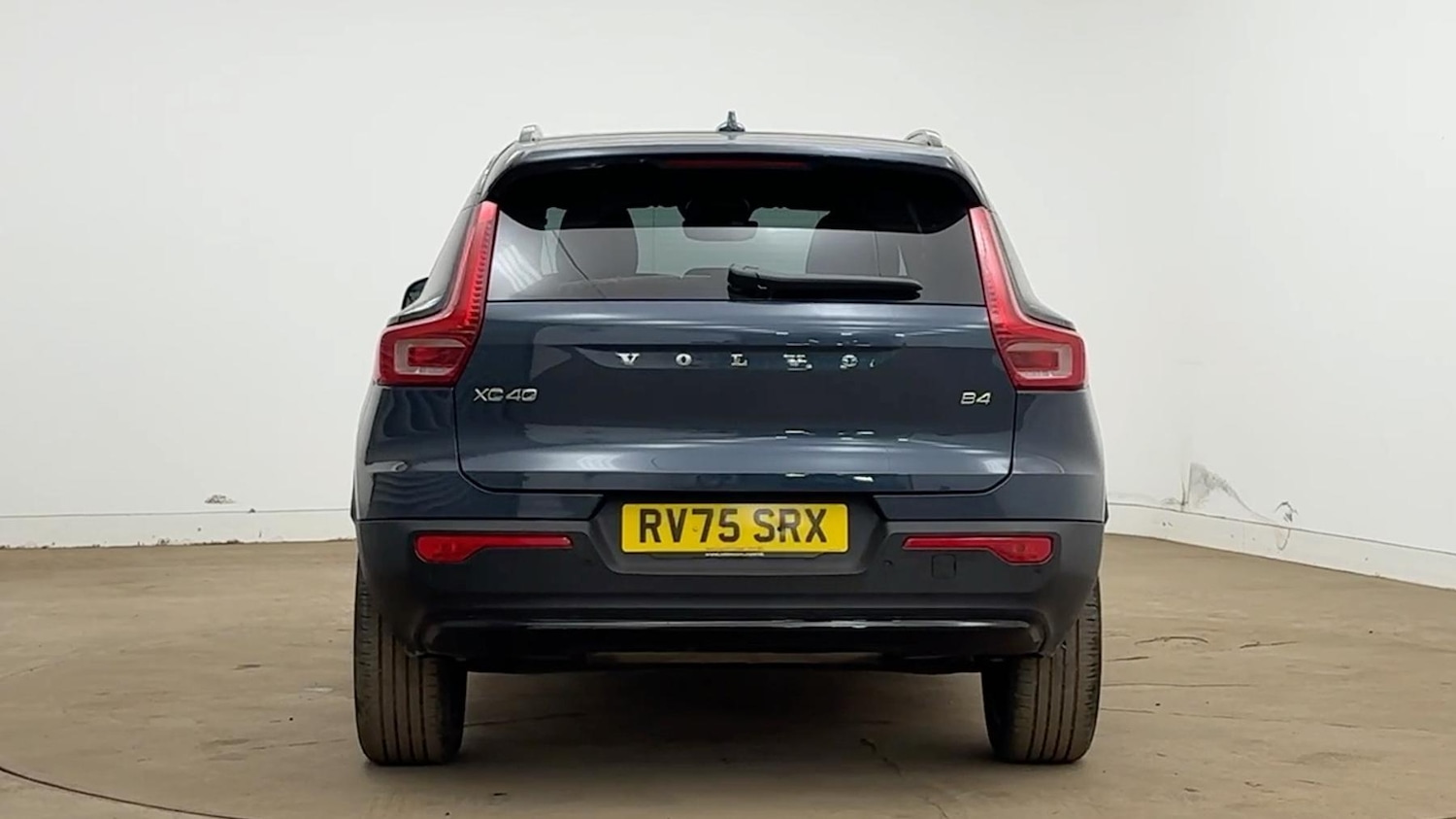 Used Volvo XC40 2025 for sale - 77723195: Photo 4