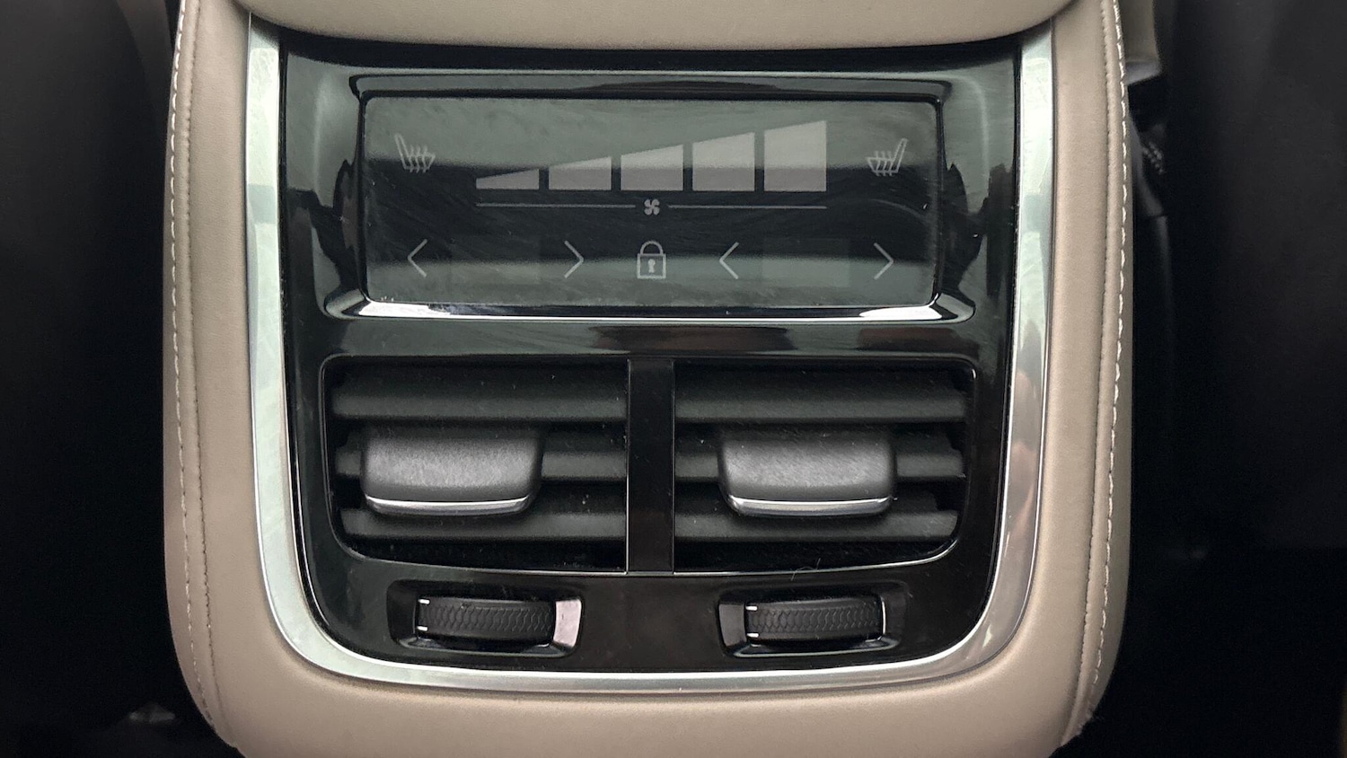 Used Volvo XC90 2025 for sale - 77723212: Photo 17