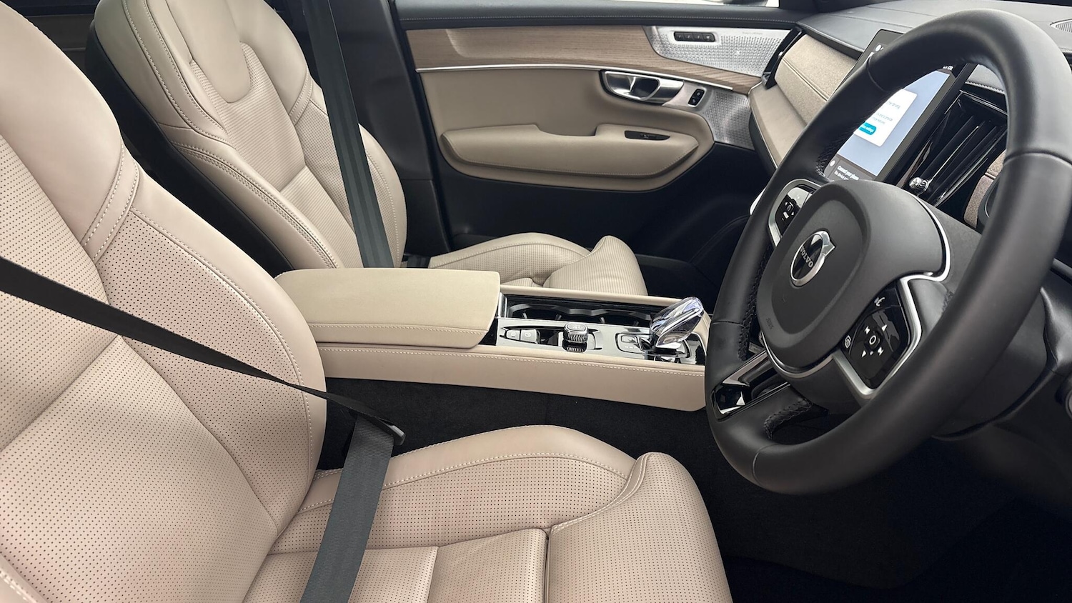 Used Volvo XC90 2025 for sale - 77723212: Photo 29