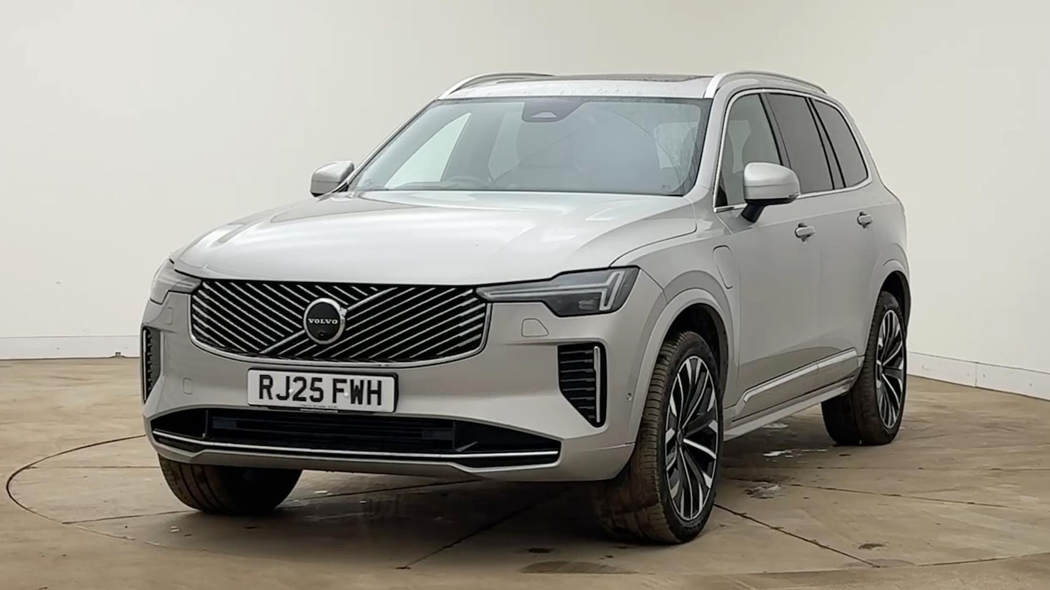 Used Volvo XC90 2025 for sale - 77723212: Photo 7