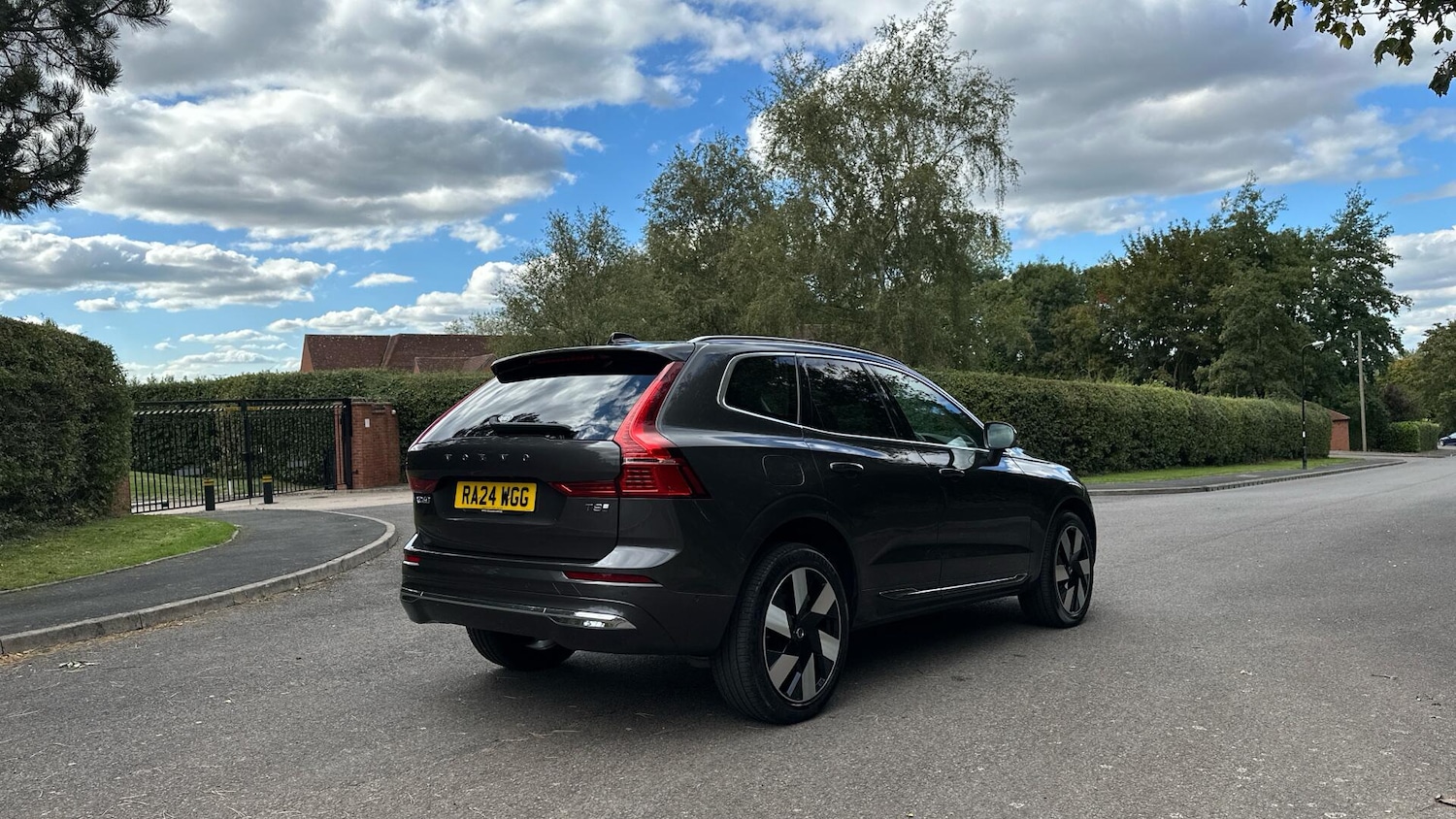 Used Volvo XC60 2024 for sale - 76337601: Photo 11