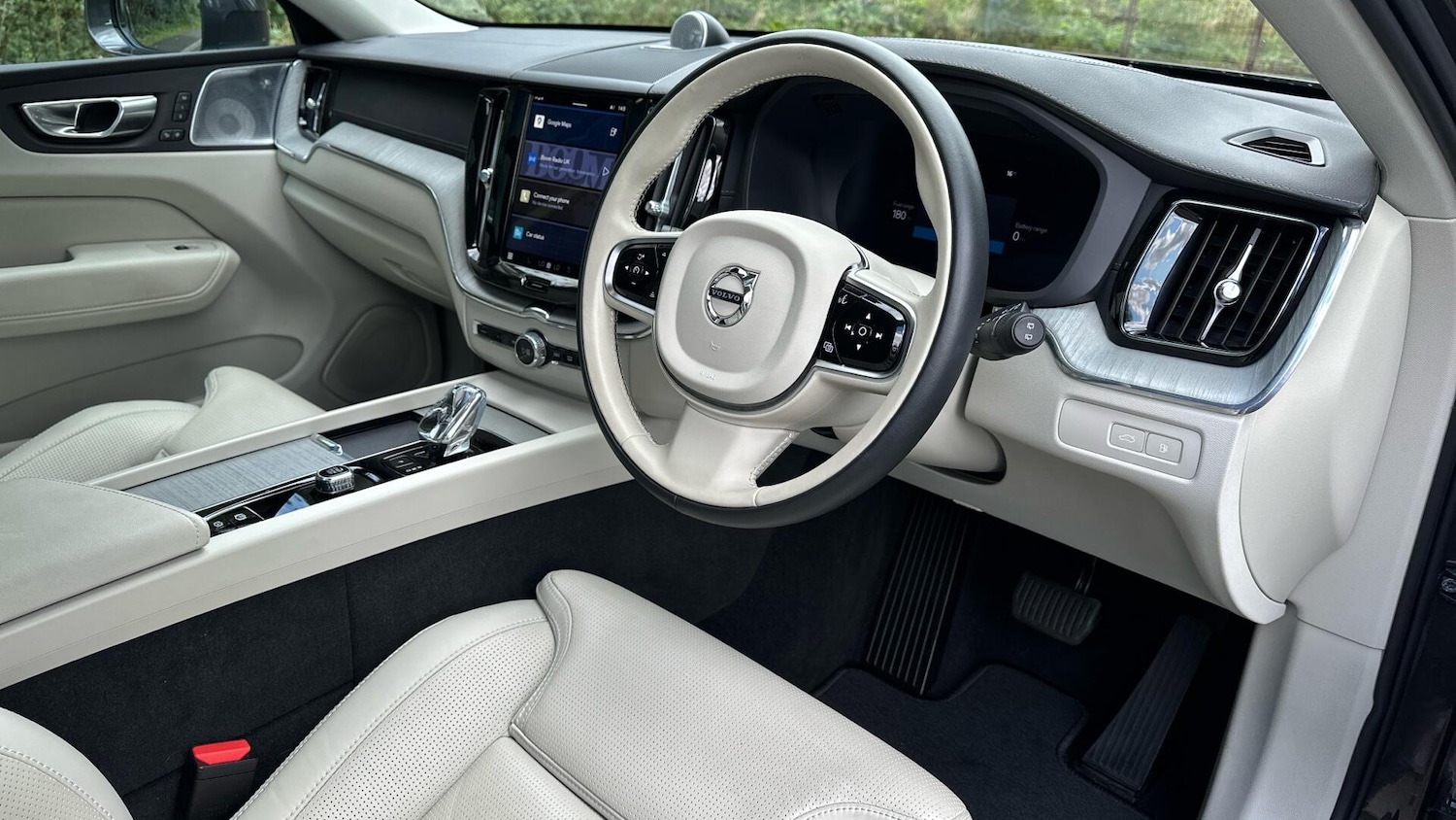 Used Volvo XC60 2024 for sale - 76337601: Photo 12