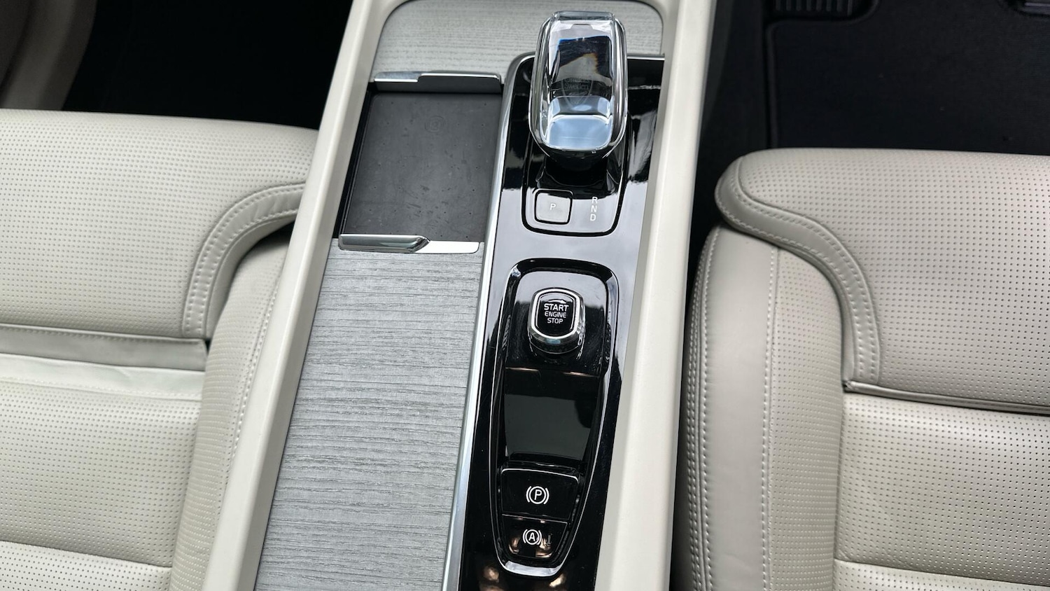 Used Volvo XC60 2024 for sale - 76337601: Photo 16