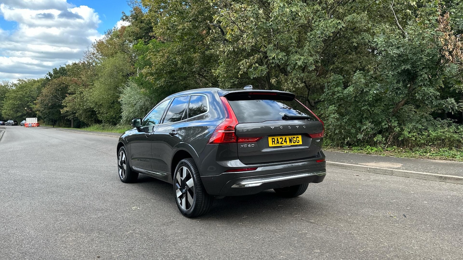 Used Volvo XC60 2024 for sale - 76337601: Photo 4