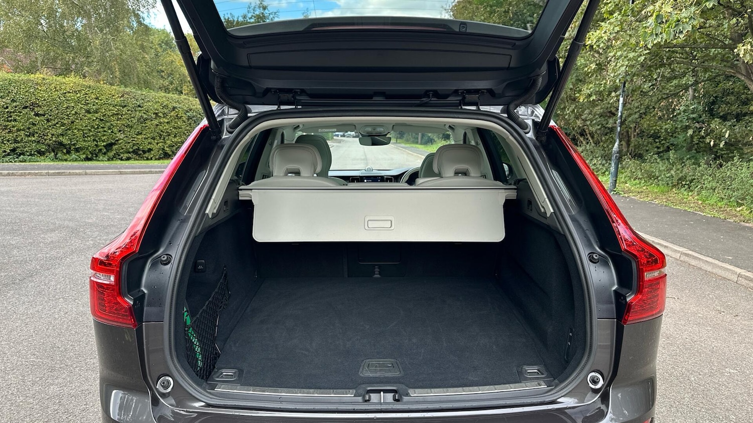 Used Volvo XC60 2024 for sale - 76337601: Photo 42