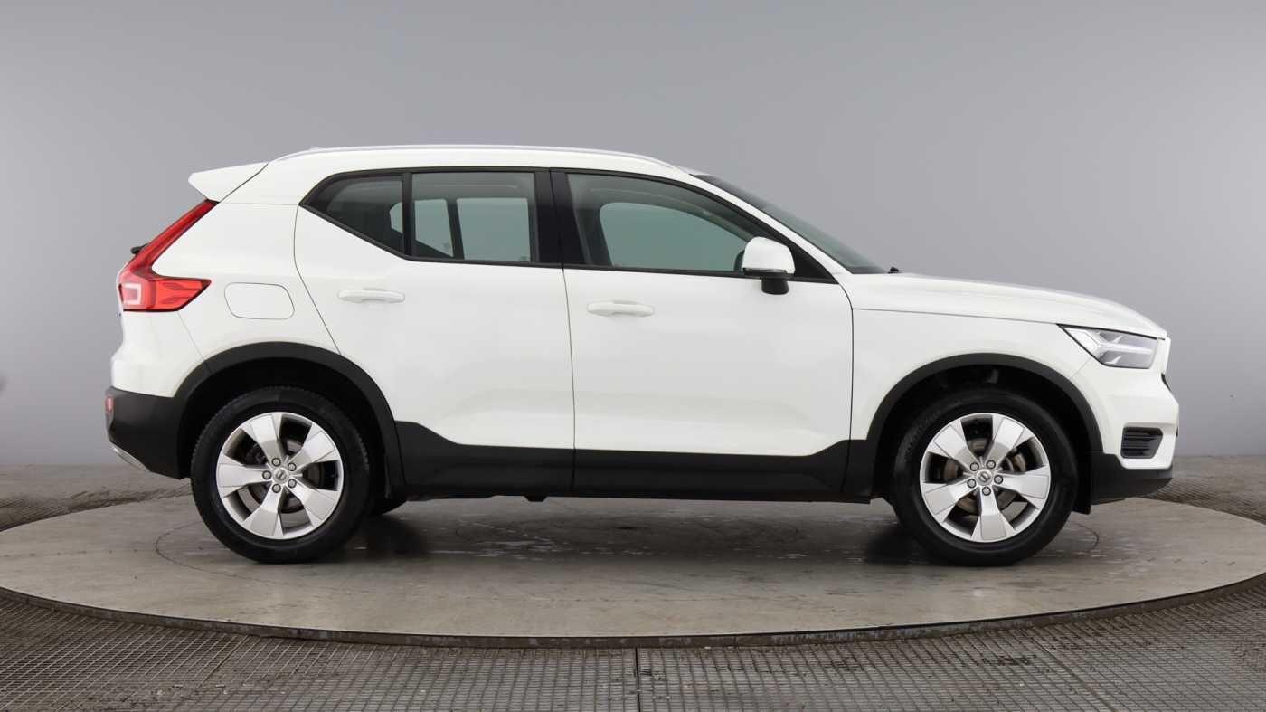 Used Volvo XC40 2021 for sale - 77081809: Photo 2