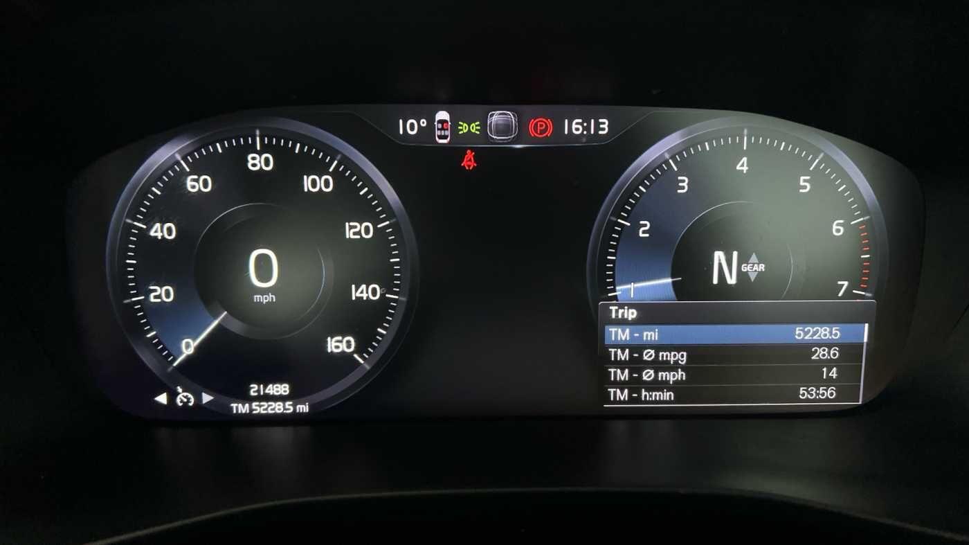 Used Volvo XC40 2021 for sale - 77672914: Photo 10