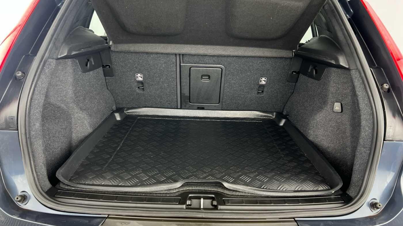 Used Volvo XC40 2021 for sale - 77672914: Photo 5