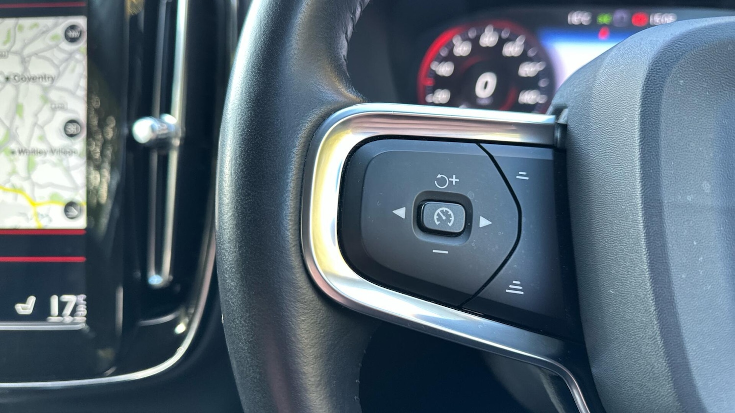 Used Volvo XC40 2019 for sale - 76527932: Photo 21