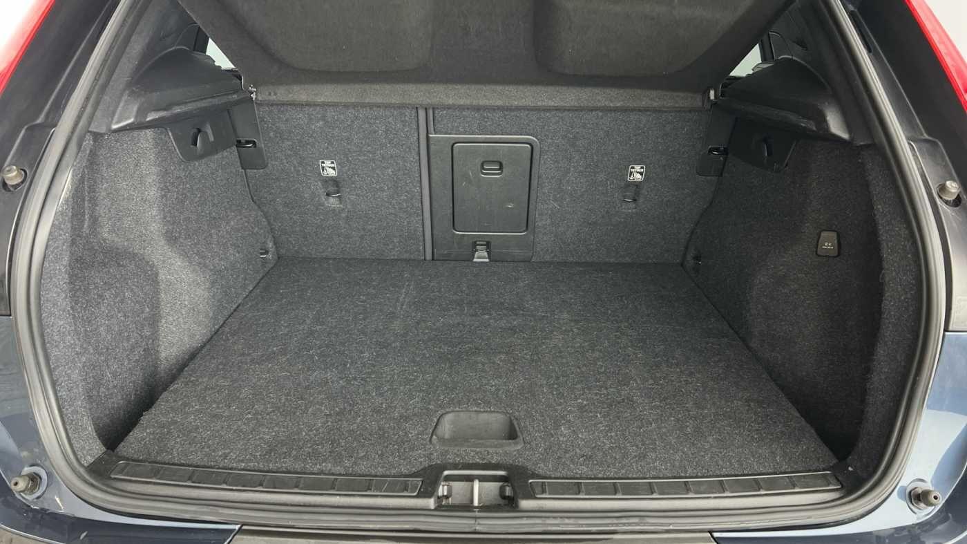 Used Volvo XC40 2021 for sale - 76433031: Photo 5