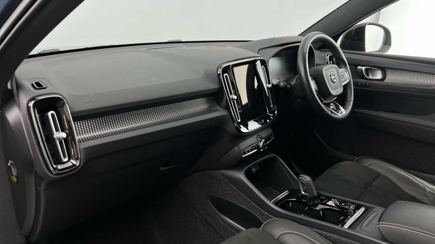 Used Volvo XC40 2021 for sale - 76433031: Photo 6