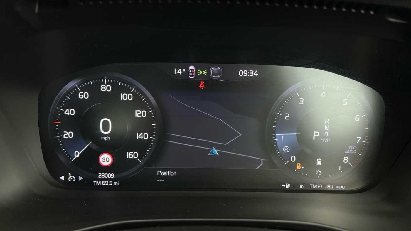 Used Volvo XC40 2021 for sale - 76433031: Photo 9