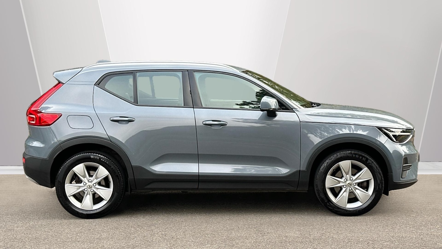 Used Volvo XC40 for sale - 77242455: Photo 3