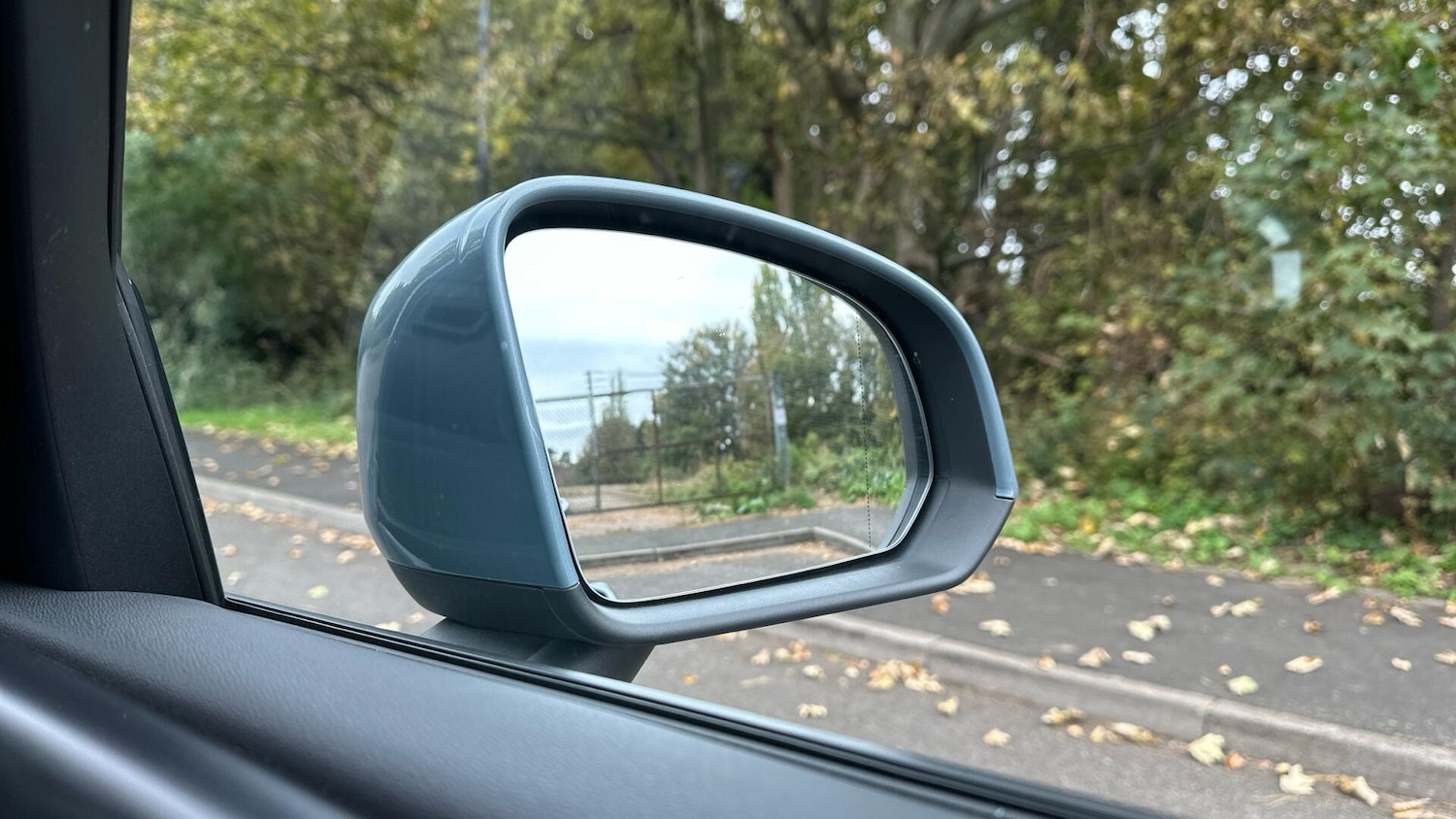 Used Volvo XC40 for sale - 77242455: Photo 30