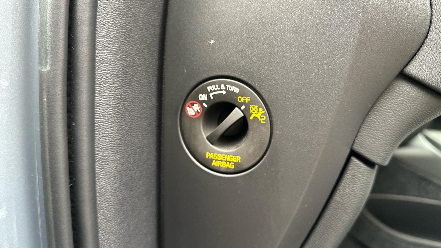 Used Volvo XC40 for sale - 77242455: Photo 39