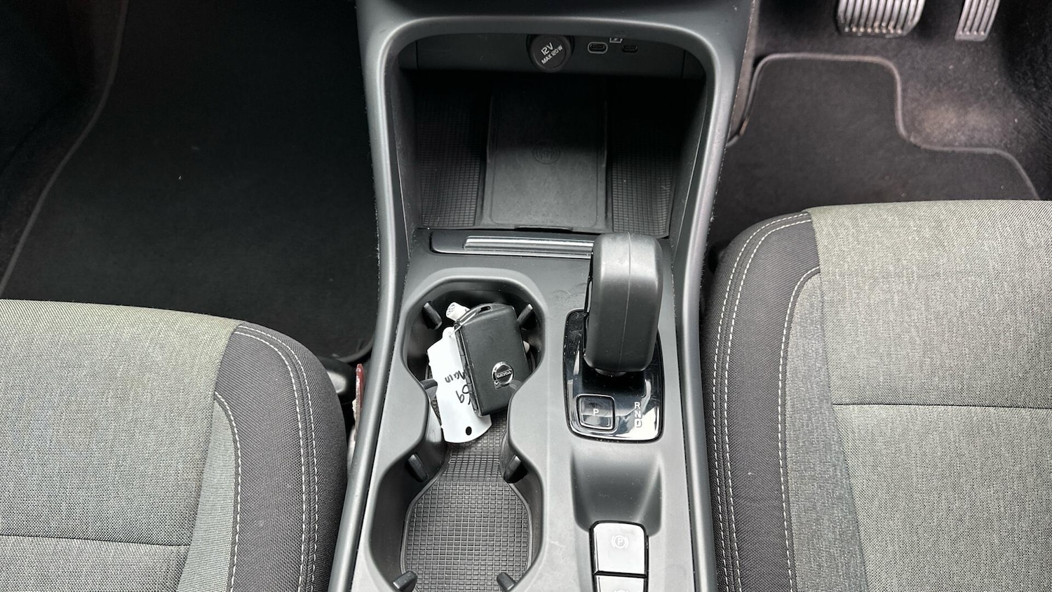 Used Volvo XC40 for sale - 77242455: Photo 41