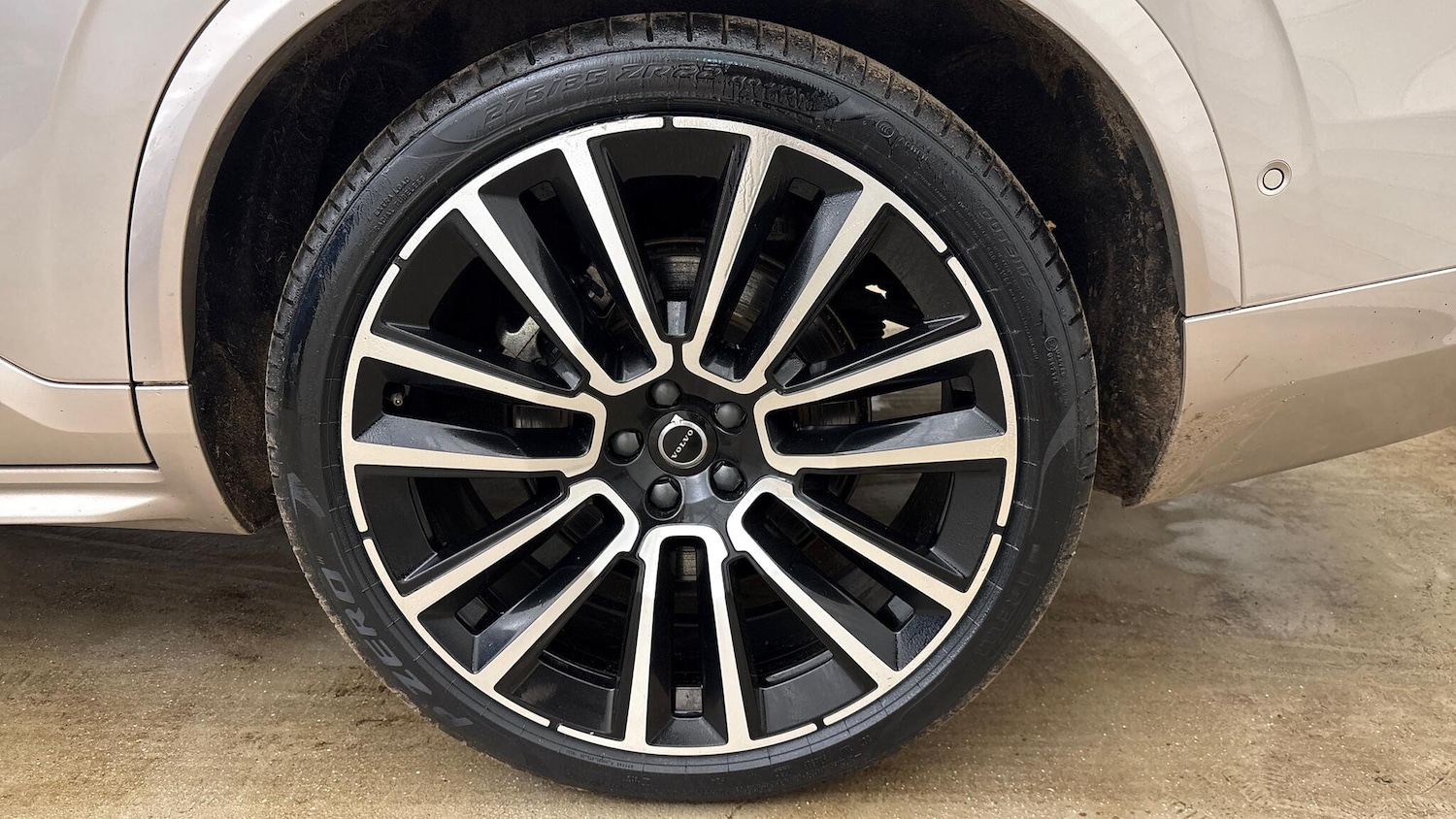 Used Volvo XC90 2025 for sale - 77722511: Photo 4