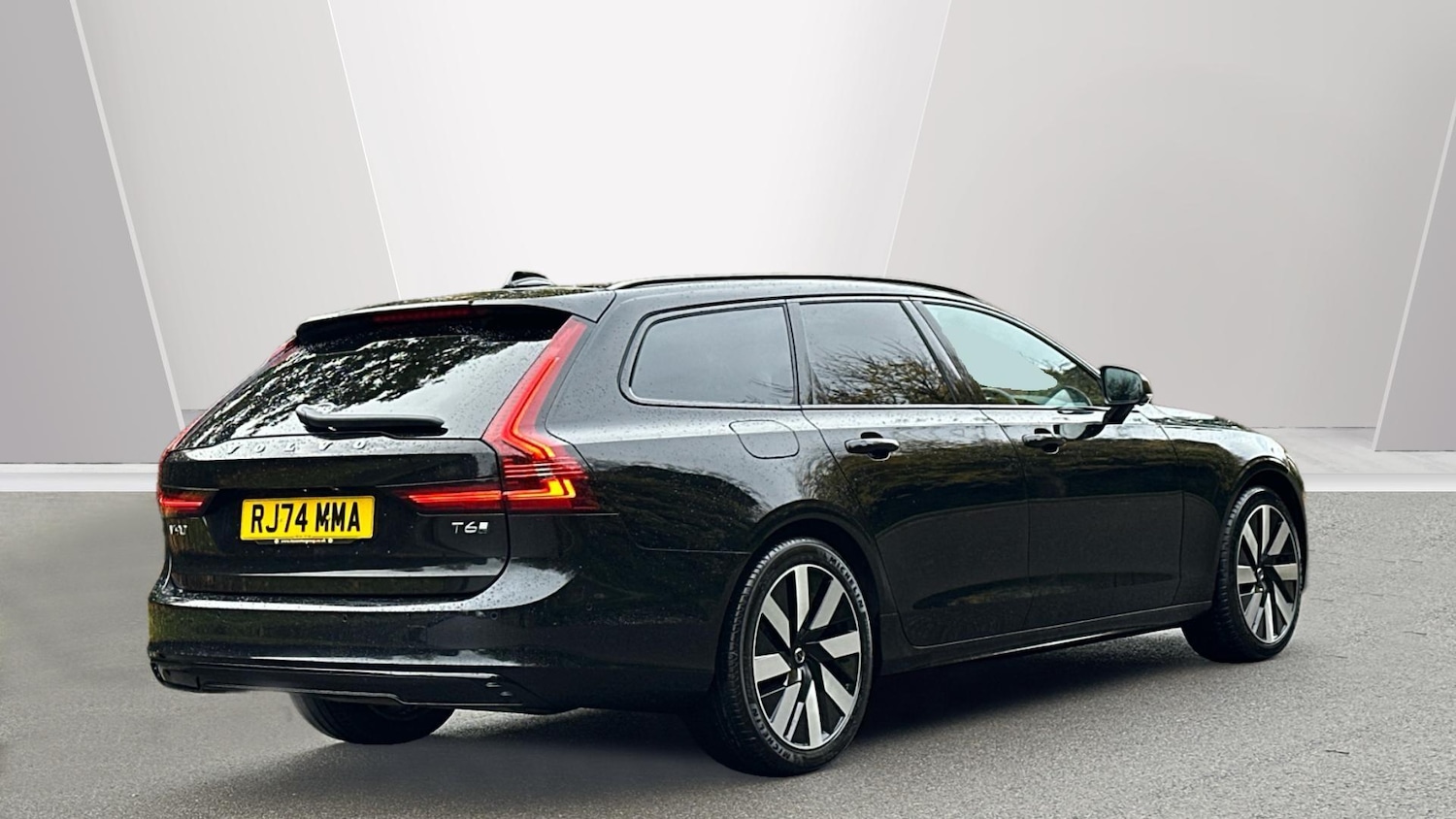 Used Volvo V90 2024 for sale - 76336445: Photo 10