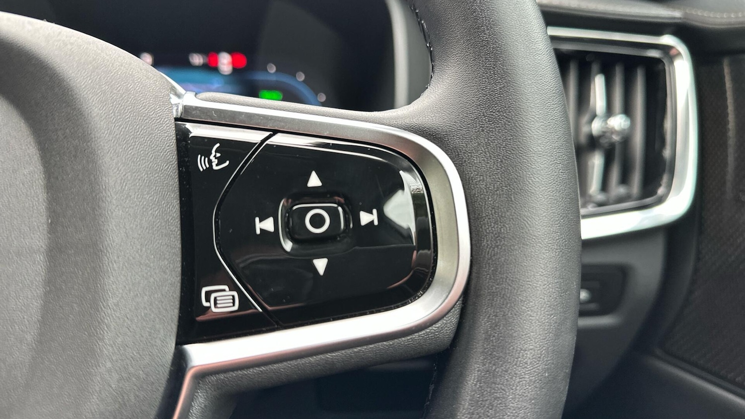 Used Volvo V90 2024 for sale - 76336445: Photo 23