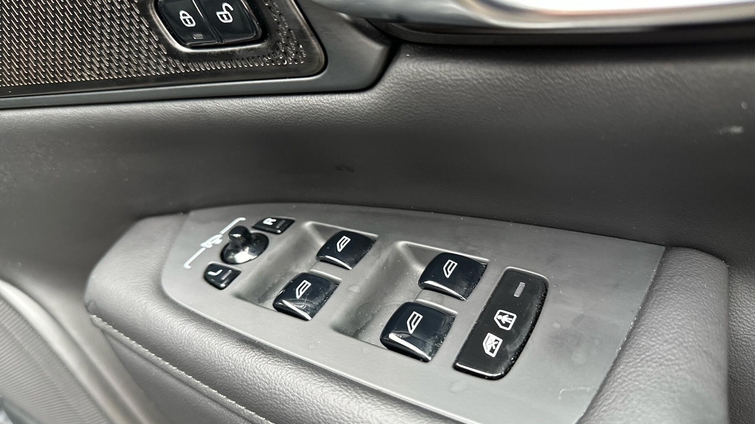 Used Volvo V90 2024 for sale - 76336445: Photo 25