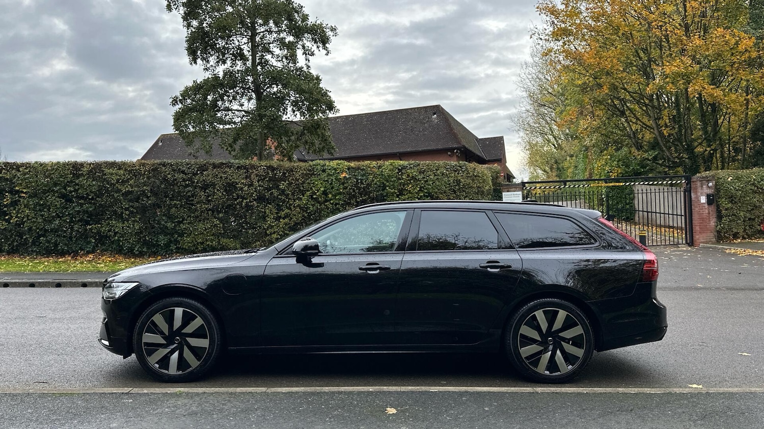 Used Volvo V90 2024 for sale - 76336445: Photo 6