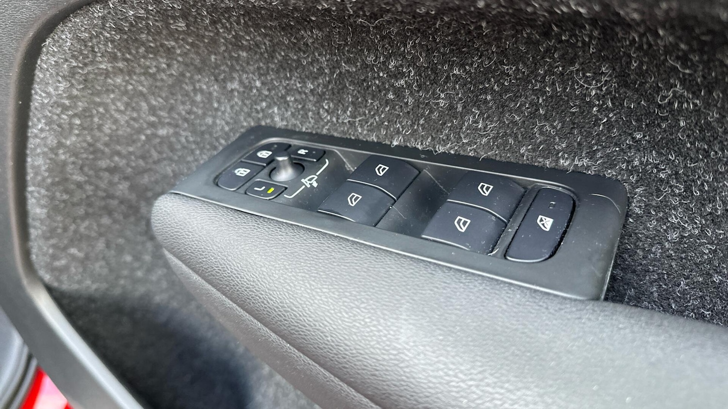 Used Volvo XC40 2021 for sale - 76337103: Photo 24