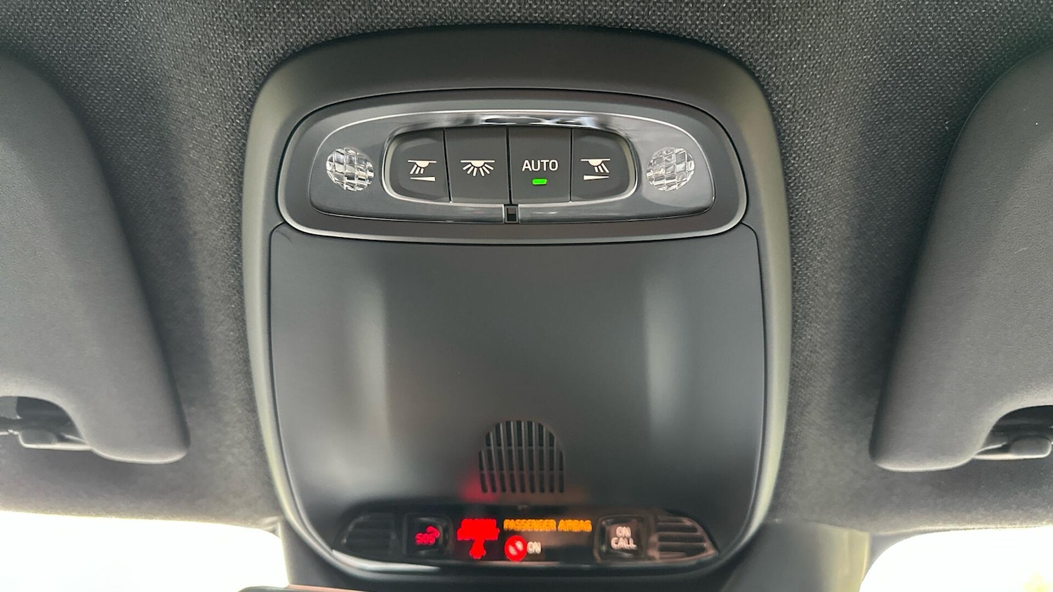 Used Volvo XC40 2021 for sale - 76337103: Photo 28