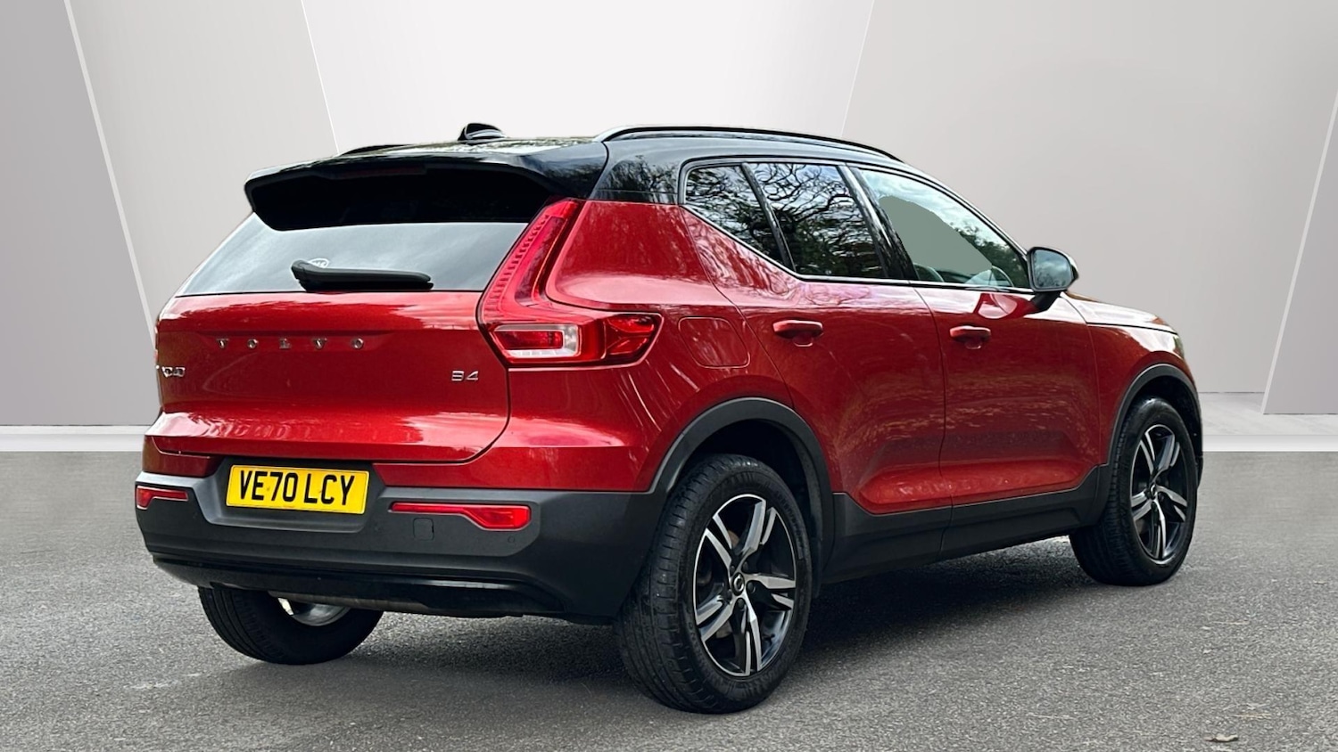 Used Volvo XC40 2021 for sale - 76337103: Photo 3