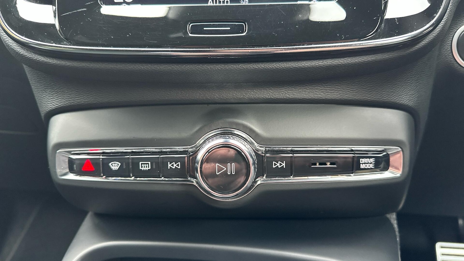 Used Volvo XC40 2021 for sale - 76337103: Photo 47