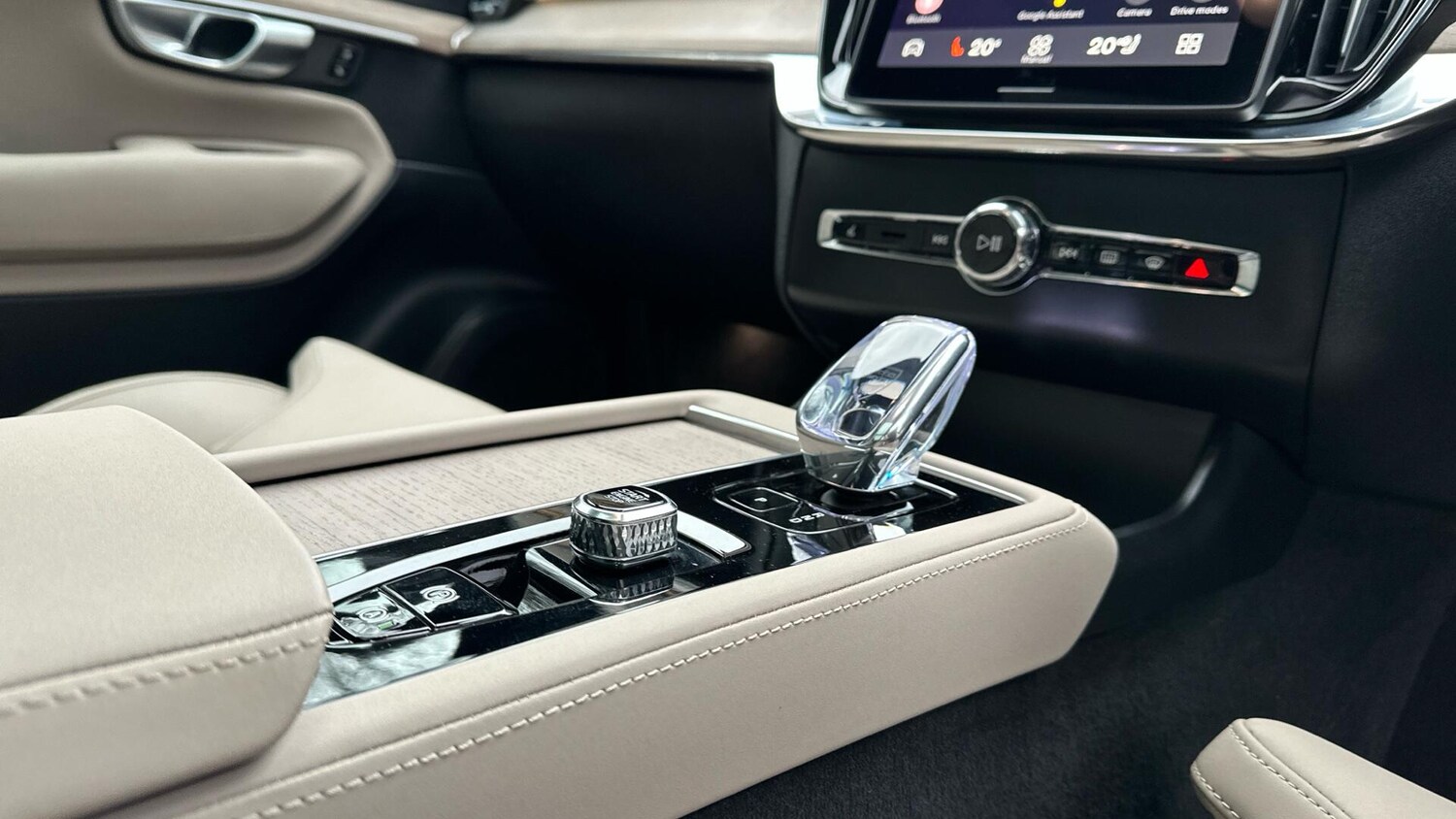 Used Volvo XC90 2025 for sale - 77672986: Photo 26