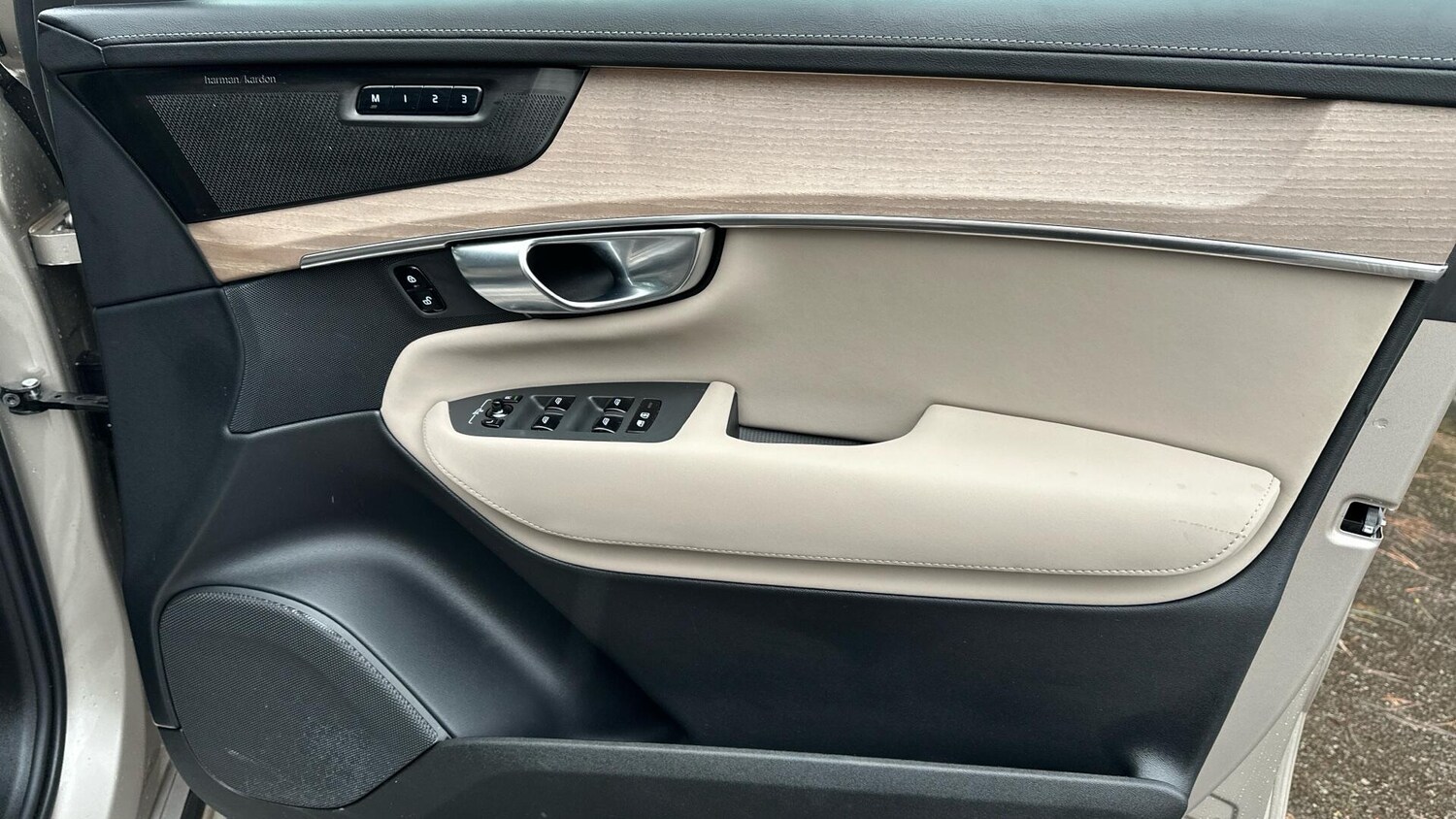 Used Volvo XC90 2025 for sale - 77672986: Photo 29