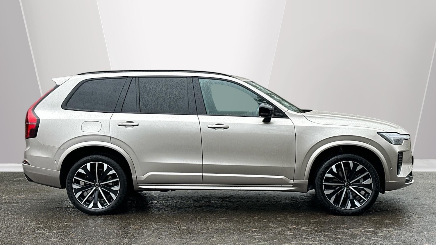 Used Volvo XC90 2025 for sale - 77672986: Photo 3