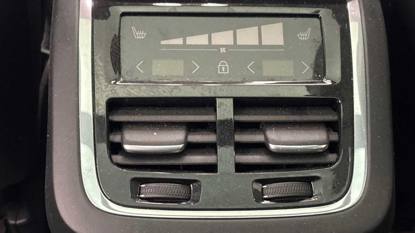 Used Volvo V60 2025 for sale - 77672917: Photo 17