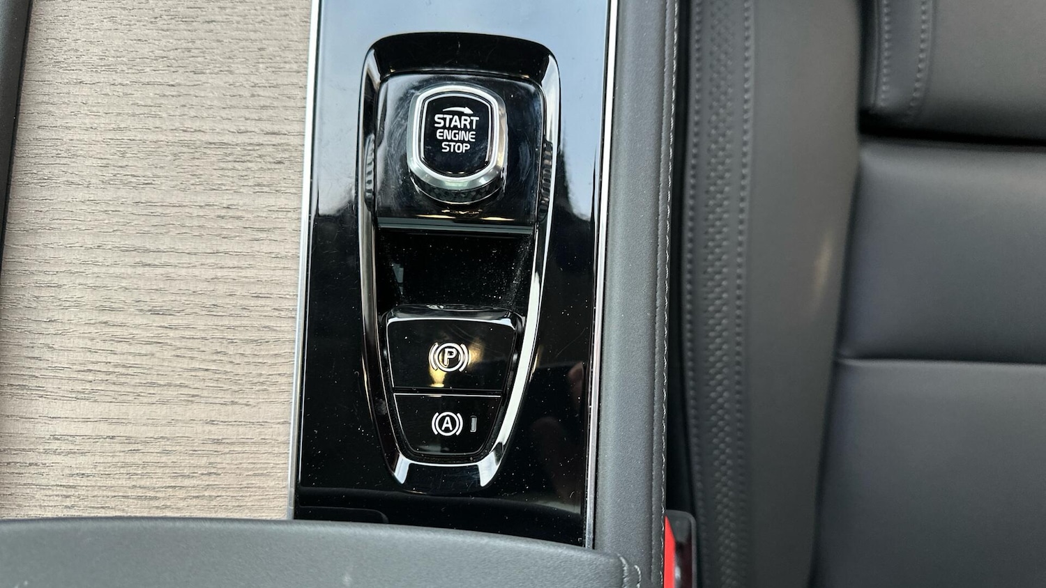 Used Volvo XC90 2025 for sale - 77057348: Photo 27