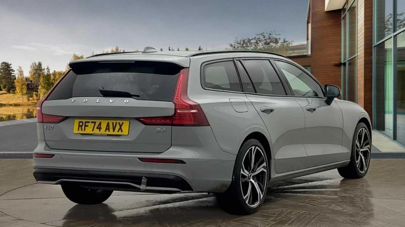 Used Volvo V60 2025 for sale - 78035164: Photo 3