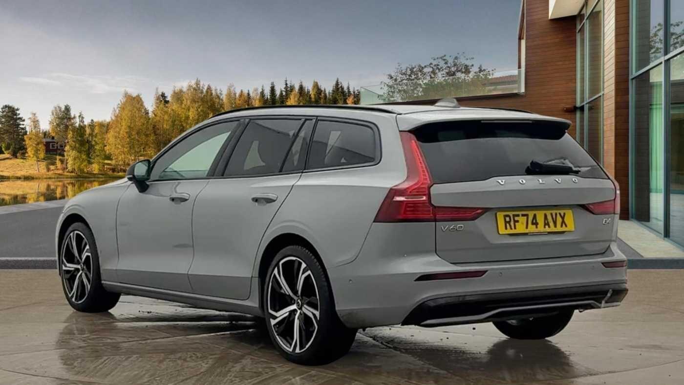 Used Volvo V60 2025 for sale - 78035164: Photo 5