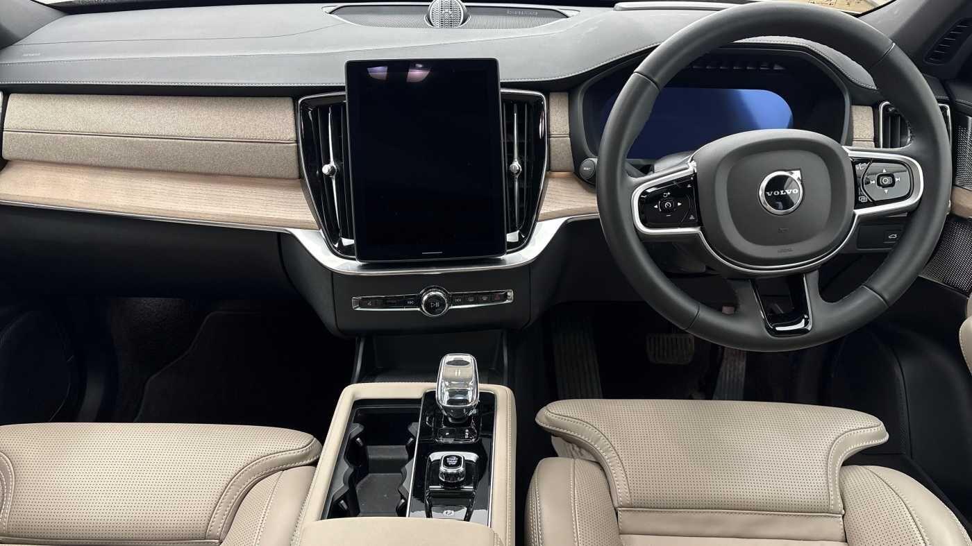 Used Volvo XC90 2025 for sale - 77672963: Photo 10