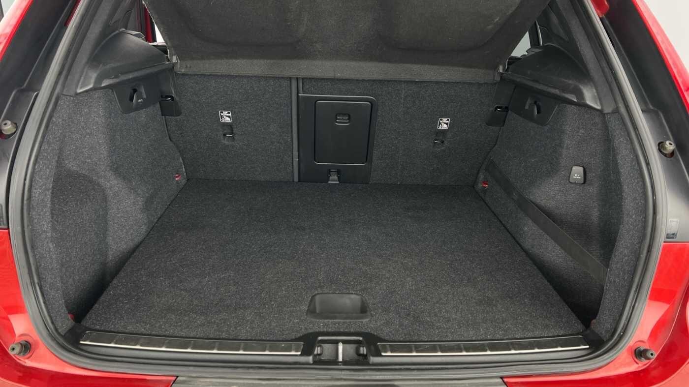 Used Volvo XC40 2020 for sale - 77672902: Photo 8