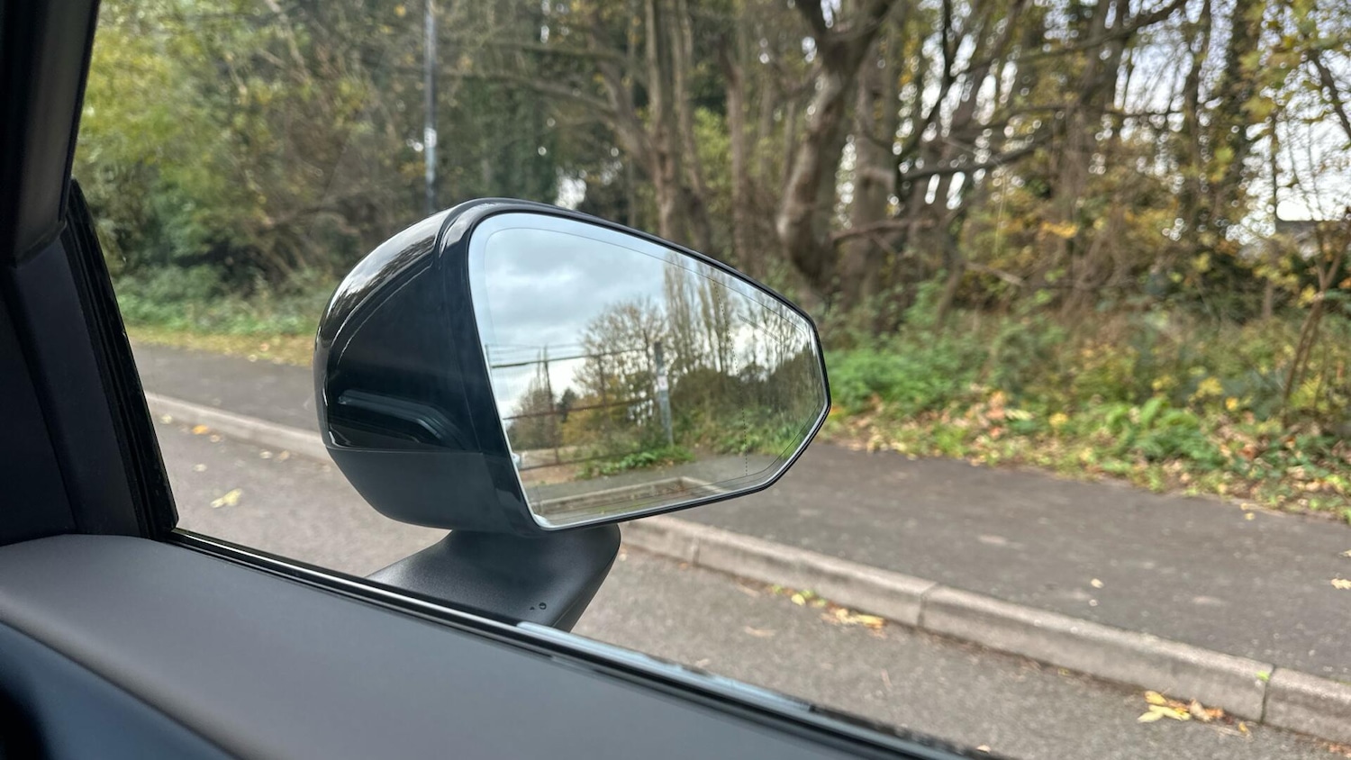 Used Volvo EX30 2025 for sale - 76337122: Photo 30