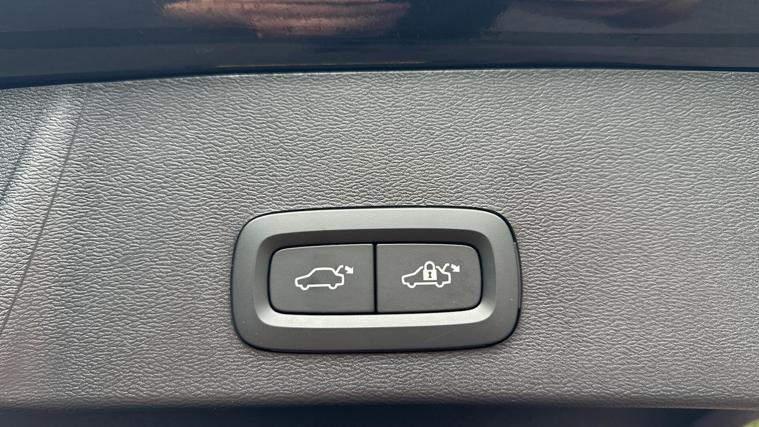 Used Volvo XC40 2025 for sale - 77040849: Photo 25