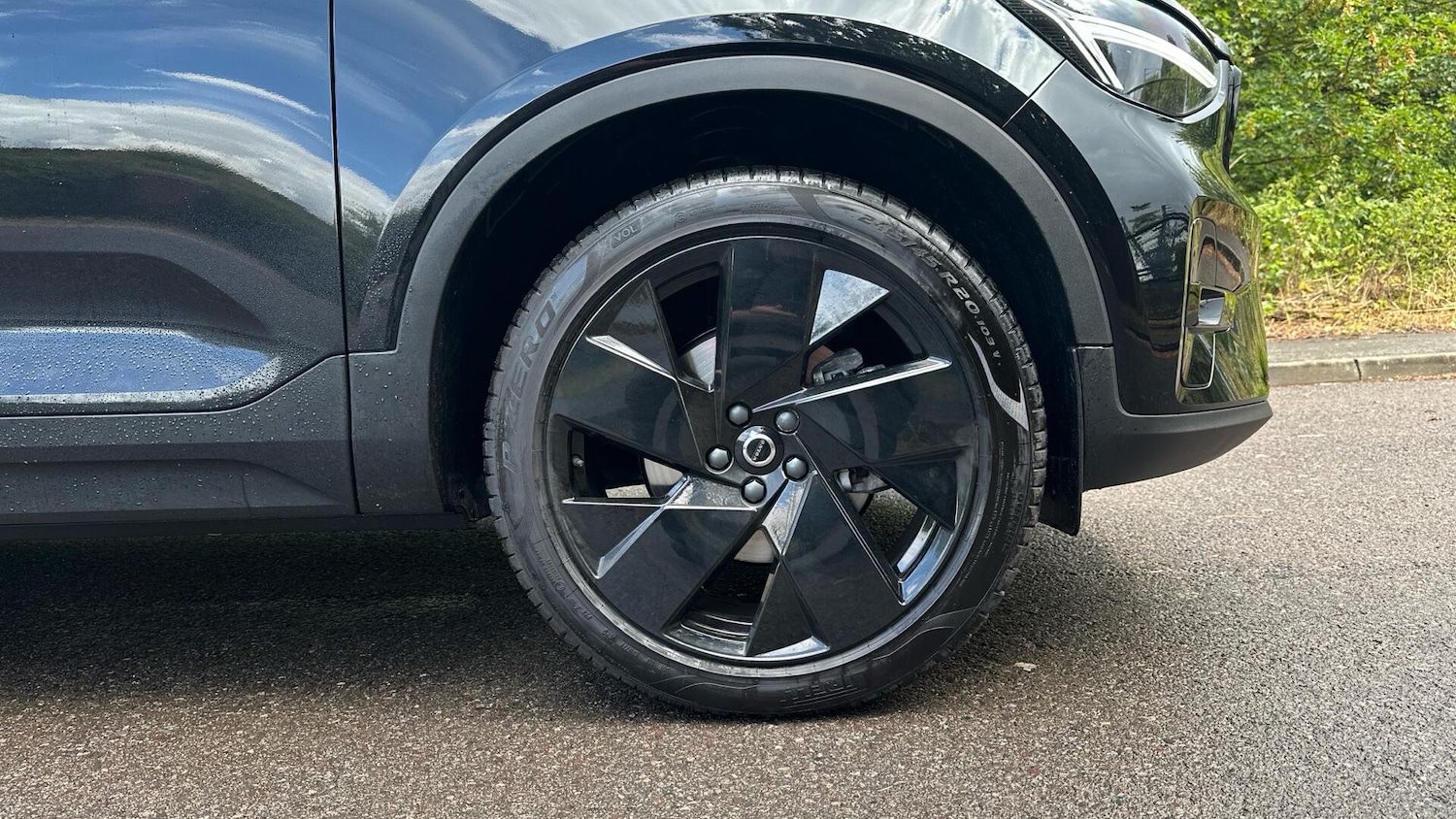 Used Volvo XC40 2025 for sale - 77040849: Photo 31