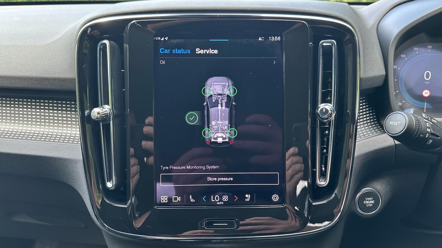 Used Volvo XC40 2025 for sale - 77040849: Photo 35