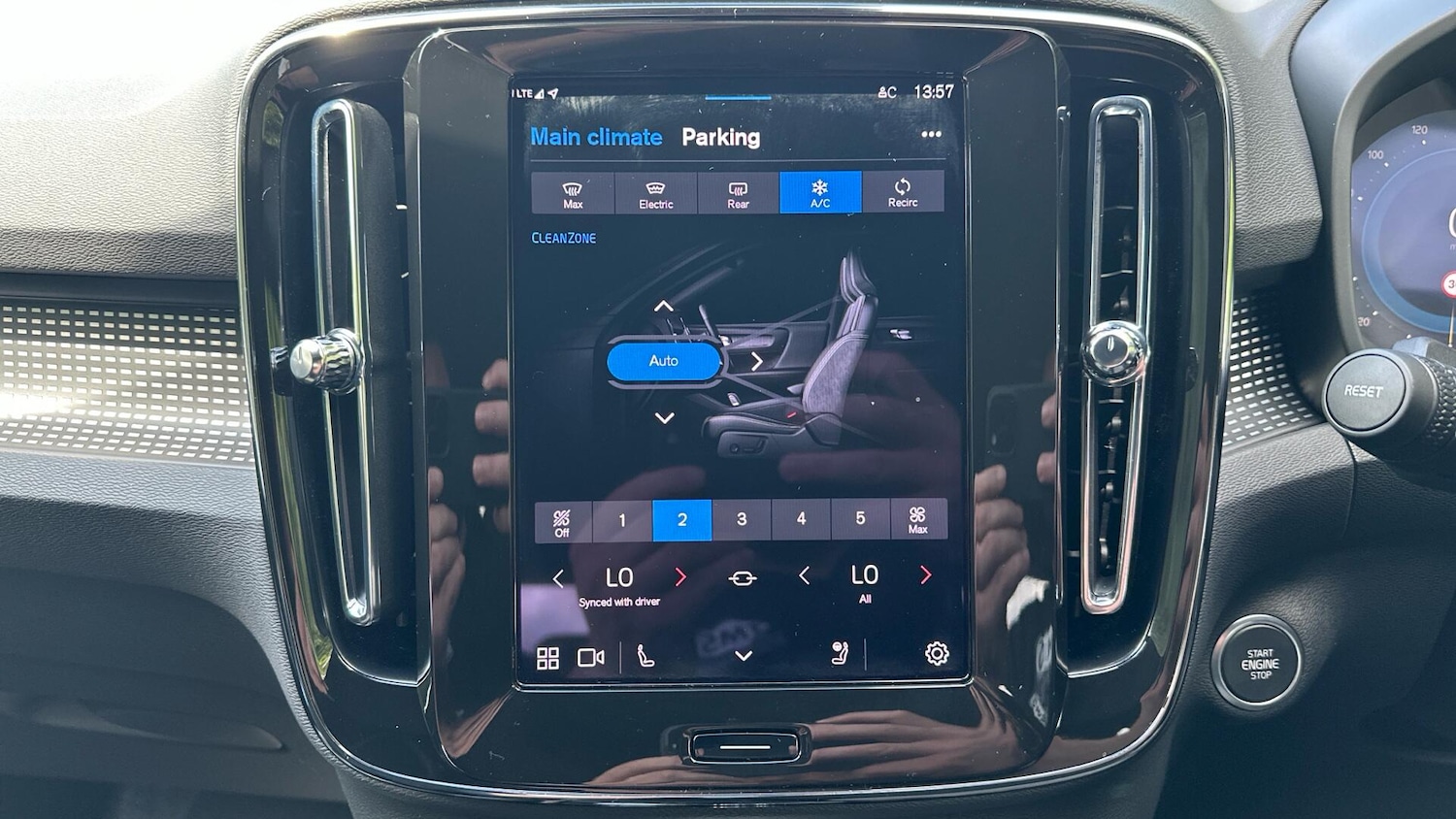 Used Volvo XC40 2025 for sale - 77040849: Photo 39