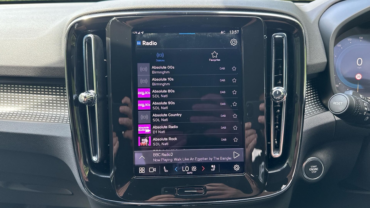 Used Volvo XC40 2025 for sale - 77040849: Photo 40